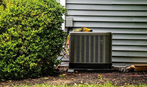 5 Ideas to Hide Your Outdoor AC Unit